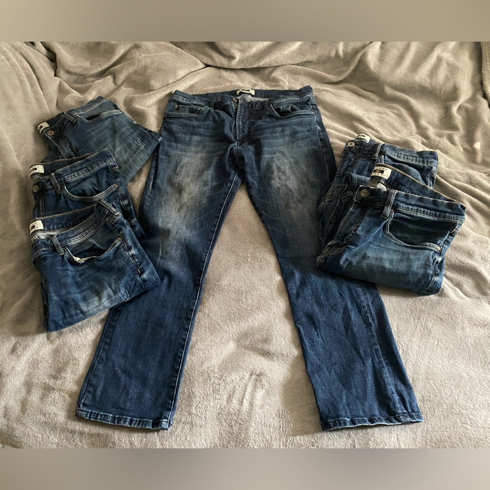 6 pairs of Joseph abboud jeans!